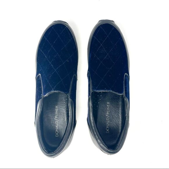 DONALD J. Pliner Ronie Navy Velvet Diamond Quilt Slip-On Sneakers Size 5.5 - Picture 6 of 11